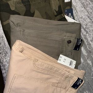 Hollister Men's Camo, Gray, and Beige Pants Set